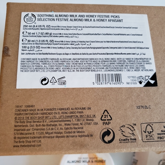 Brand New The Body Shop Bath Set - Picture 10 of 16